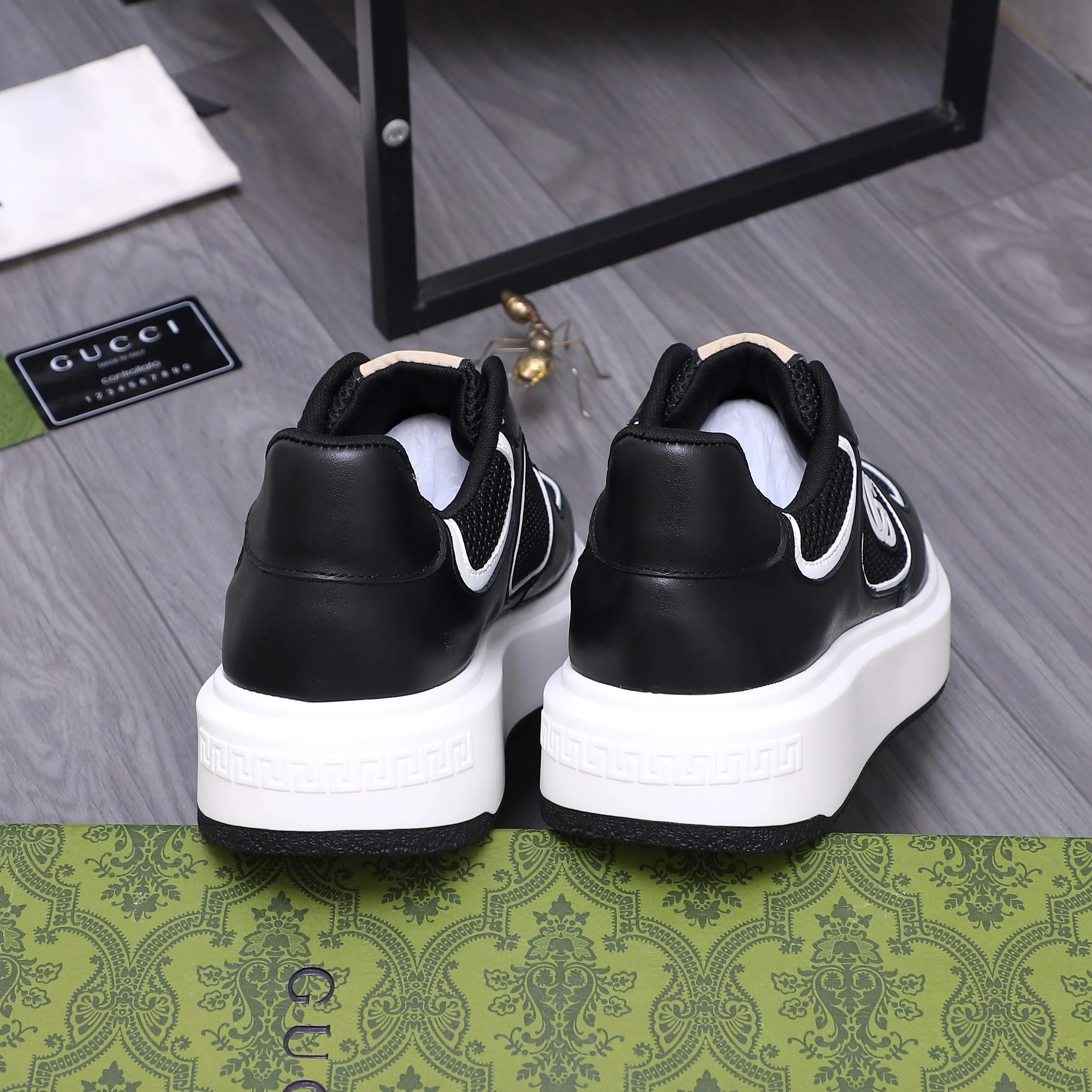 Men's shoes 💰460 Product trademark: GUCCI "Gucci" men's casual sneakers Regular size: 38-44 Product material: Selected cowhide stitching mesh mesh lining cowhide insole rubber outsole